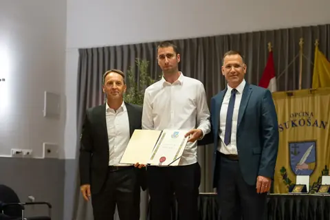 Obiježavanje Dana Općine i Dana obrane (1/16)